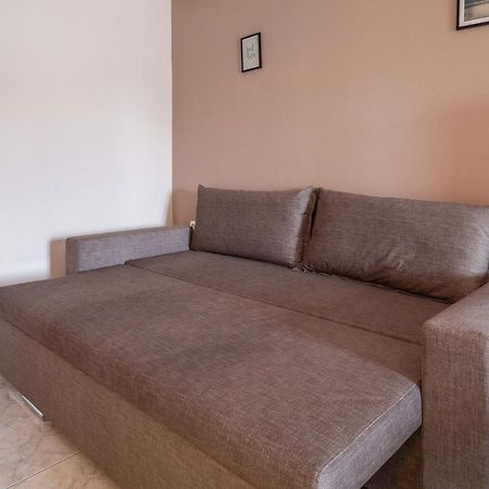 Central Apartment With Parking Larissa Exterior photo