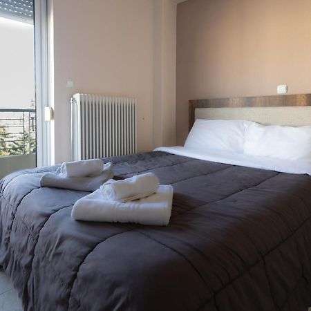 Central Apartment With Parking Larissa Exterior photo